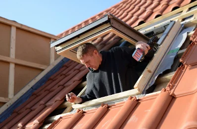 Pose de fenêtres de toit Velux au Montat